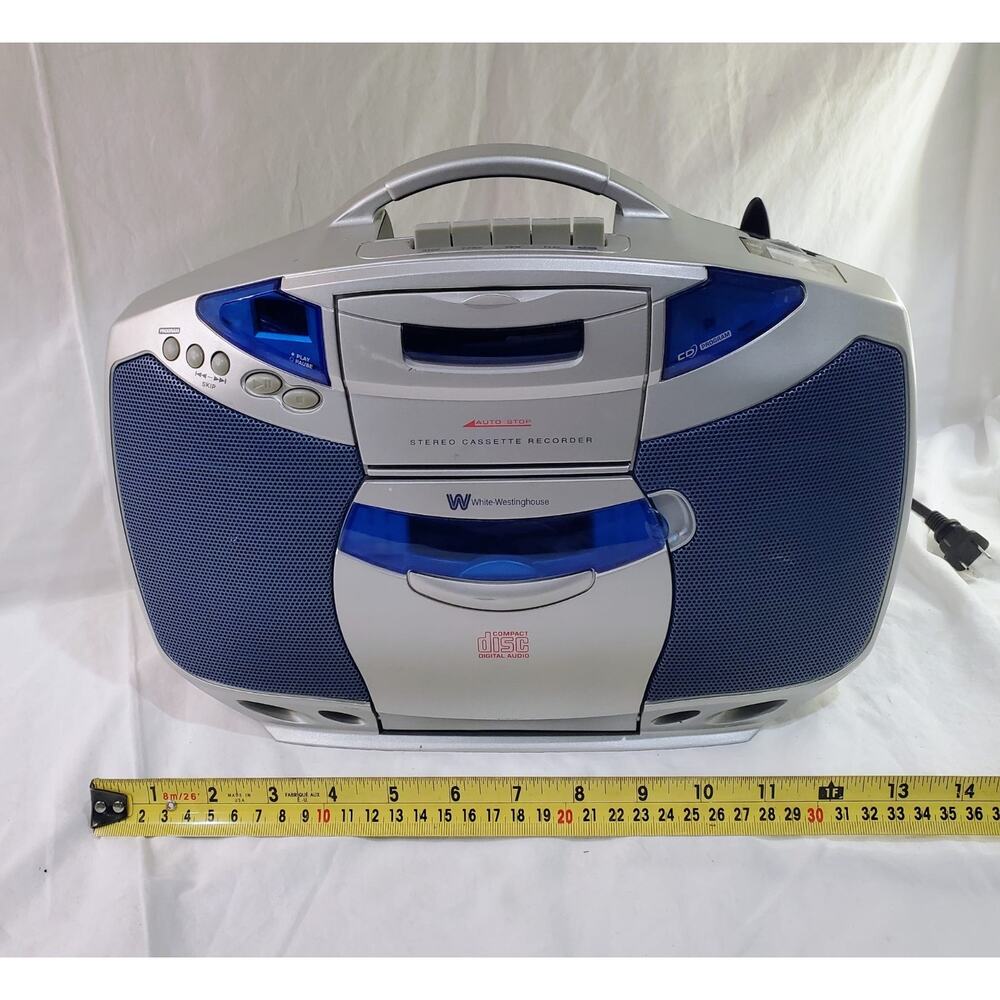 White Westinghouse WPD 14142 Cassette/CD Player and Radio Boombox